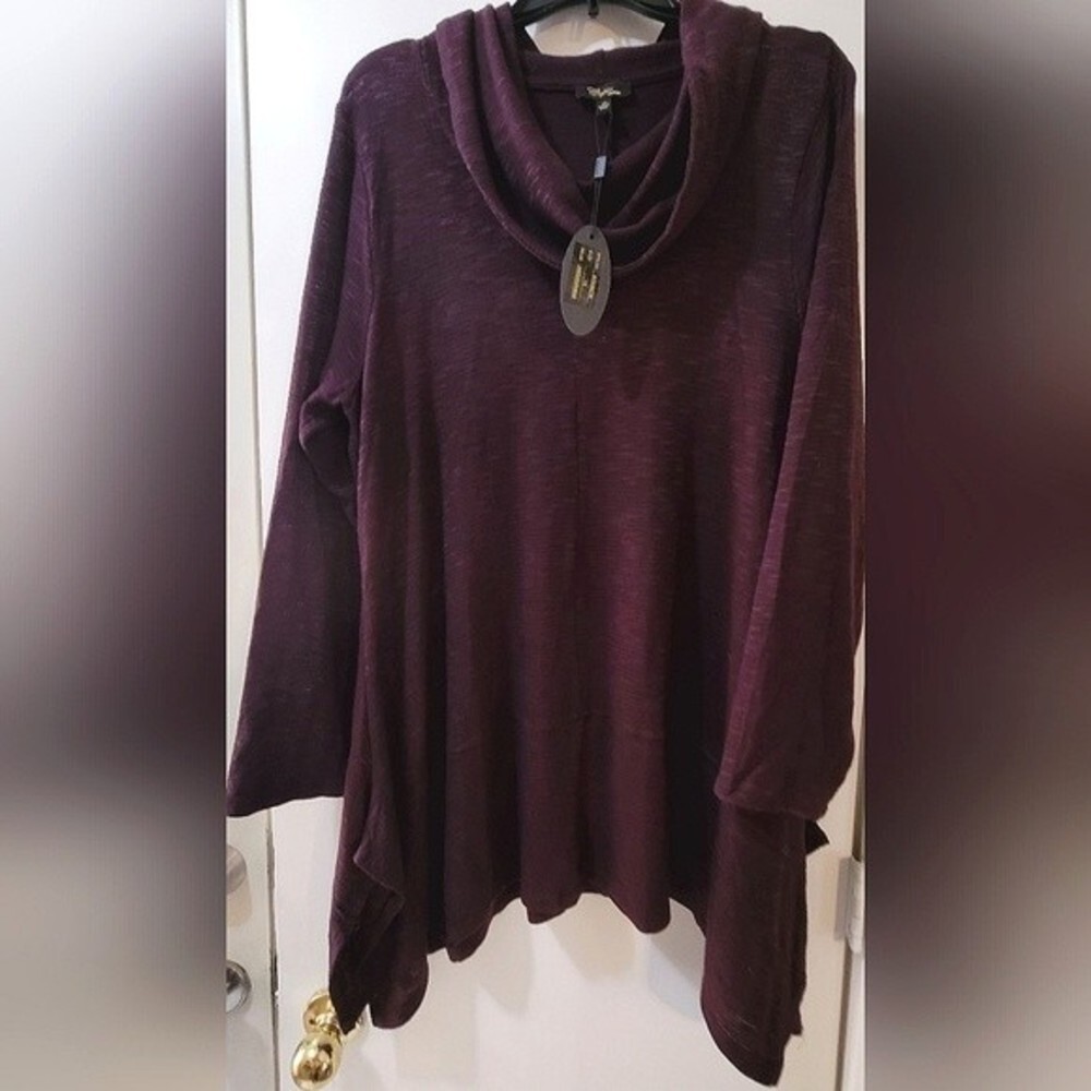 Cupio Turtleneck Sweater, Size 1X, Purple With Long Sleeves